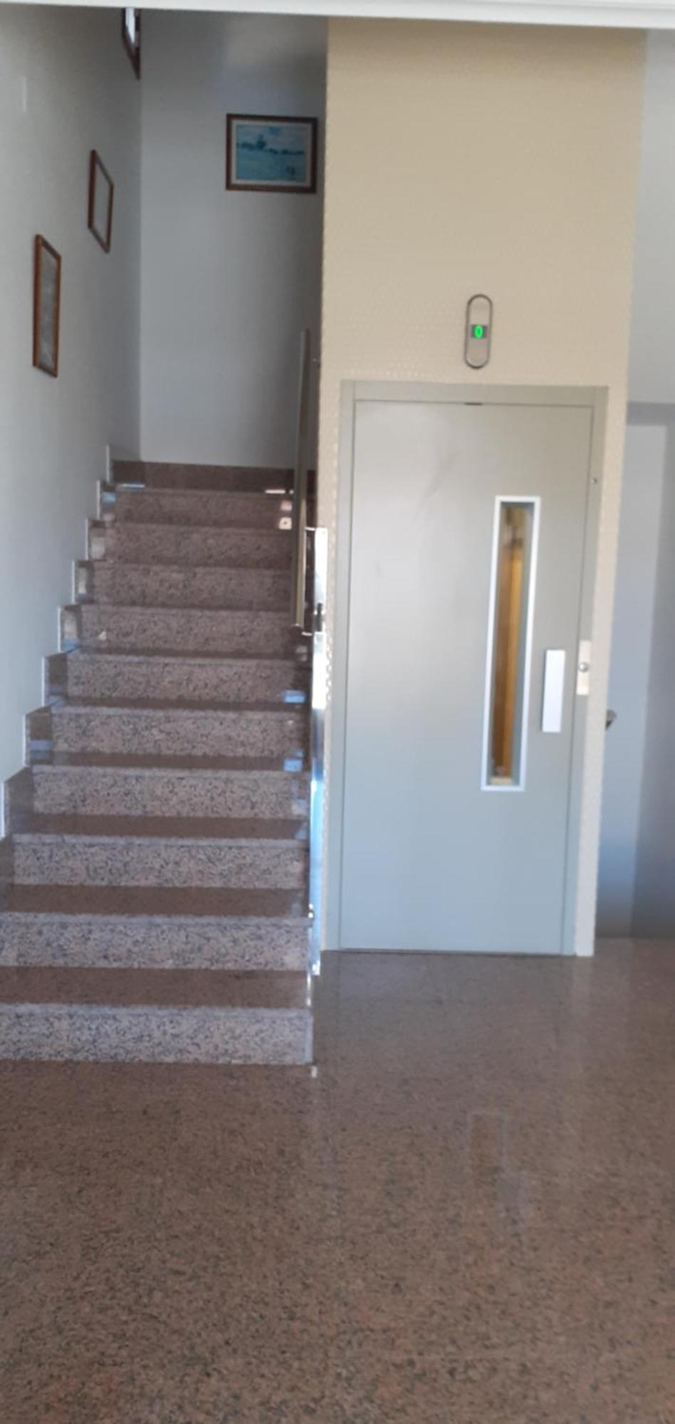 Entrimo Hostal Entrimena 2 מראה חיצוני תמונה